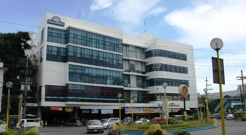 Days Hotel by Wyndham Iloilo 