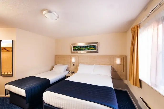 Leonardo Inn Hotel Aberdeen Airport 