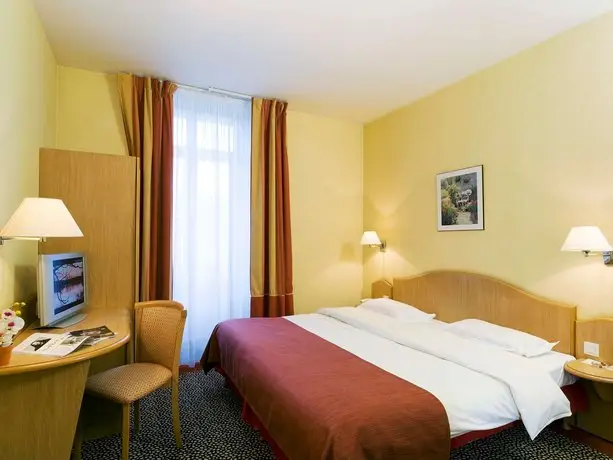 Mercure Rennes Centre Place Bretagne 