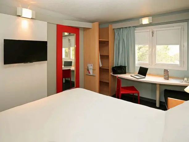 Ibis Nimes Ouest - A9 