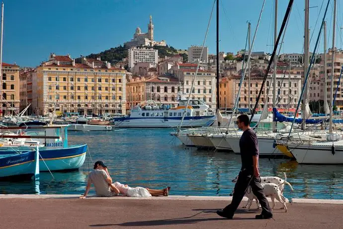 Escale Oceania Marseille Vieux Port