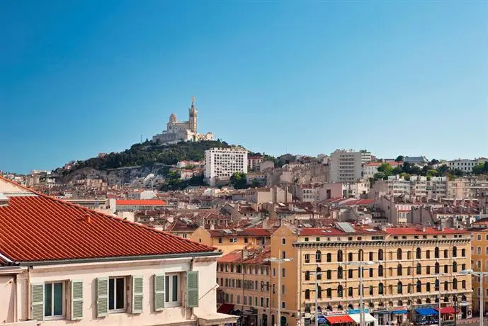 Escale Oceania Marseille Vieux Port 