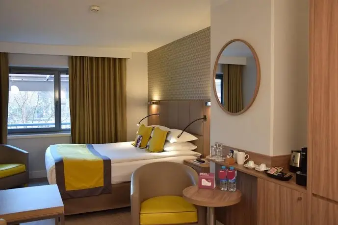 Hotel Crowne Plaza Lyon - Cite Internationale 