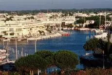 Hotel Les Bains de Camargue 