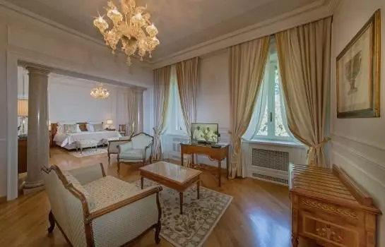 Villa Cortine Palace Hotel 