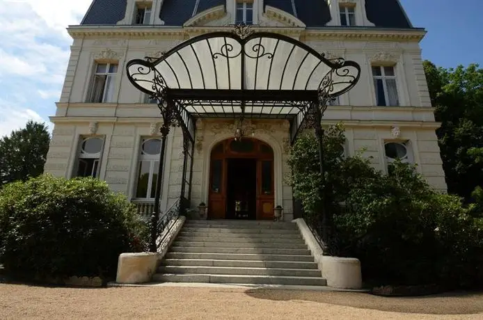 Relais du Silence Hotel Chateau De Verrieres & Spa 