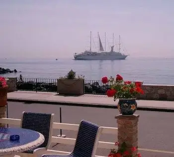 La Riva Hotel Giardini Naxos 