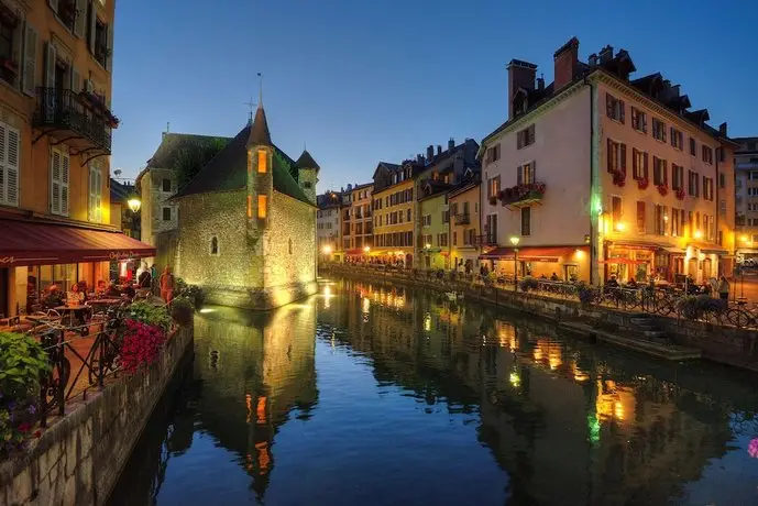 Campanile Annecy Centre - Gare 