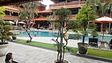 Wina Holiday Villa Hotel 