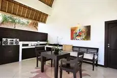 Villa Seminyak Estate & Spa 