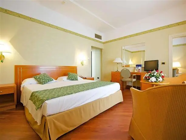 Mercure Delfino Taranto 