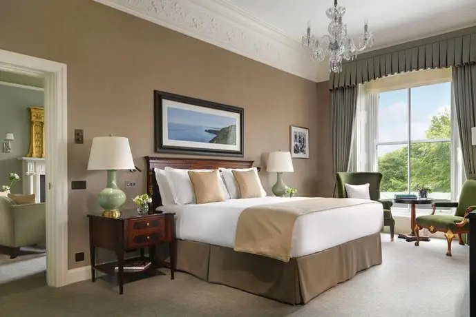 The Shelbourne Dublin Autograph Collection 