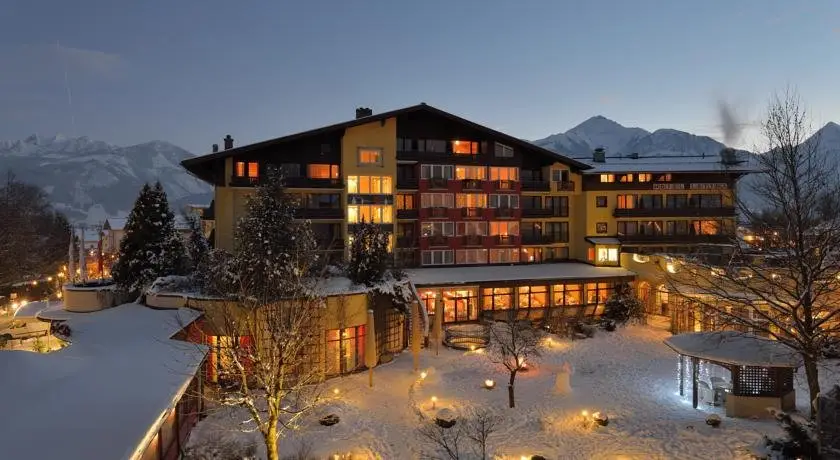 Hotel Latini Zell am See 