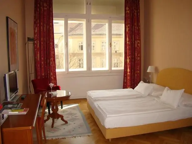 Small Luxury Hotel Altstadt Vienna