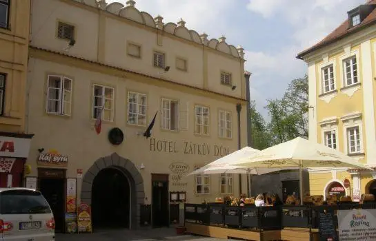 Hotel Zatkuv dum 