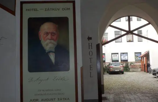 Hotel Zatkuv dum 