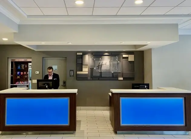 Holiday Inn Express & Suites Boston - Cambridge