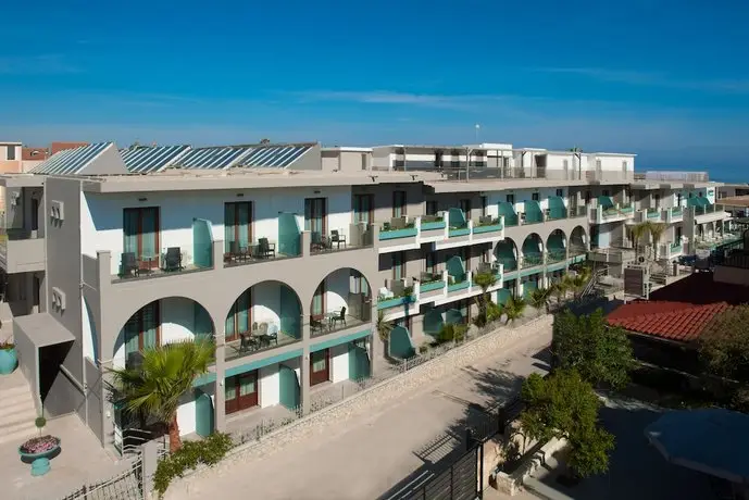 Canea Mare Hotel & Apartments 