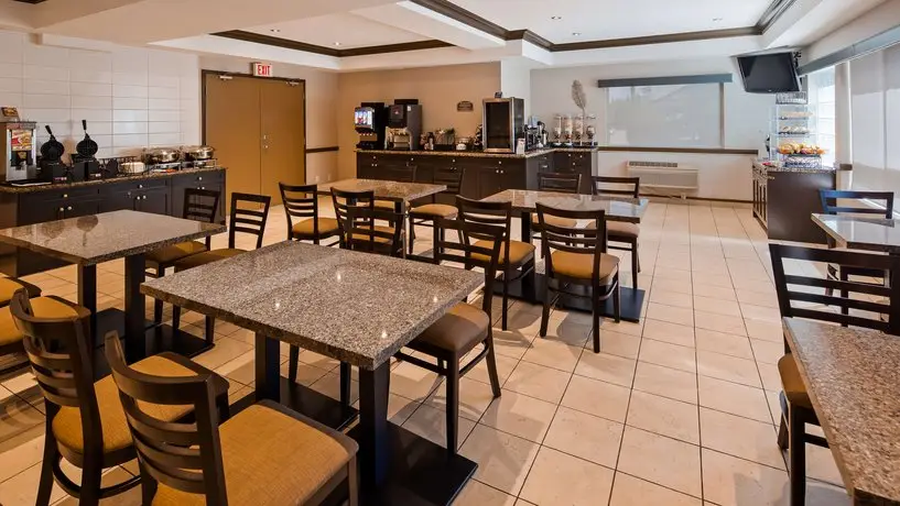 Best Western King George Inn & Suites 