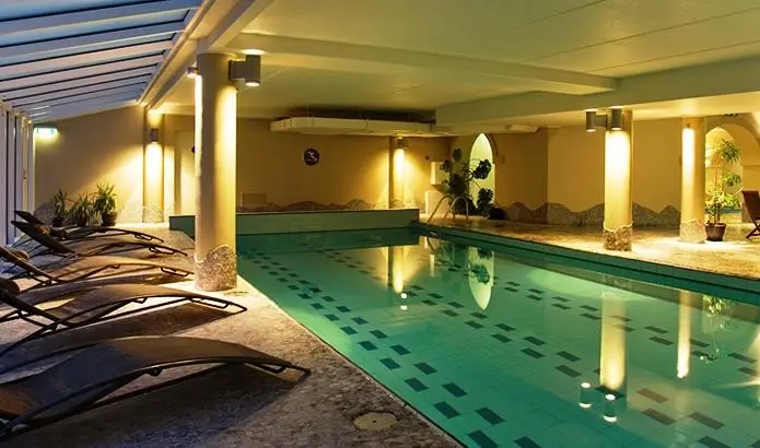 Strand Spa & Conference Hotel 