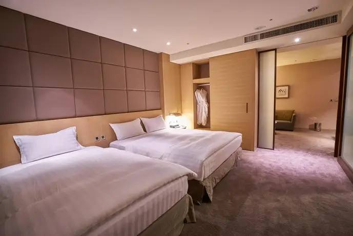 Taipung Suites 