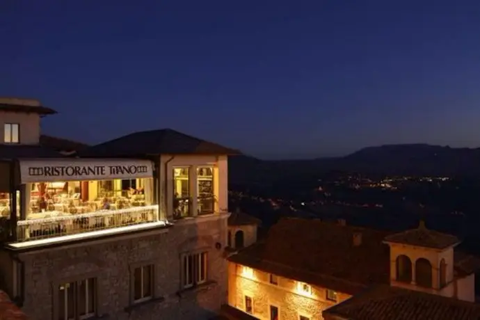 Hotel Titano 