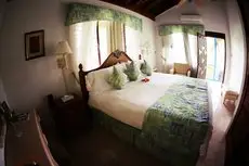 Negril Treehouse Resort 