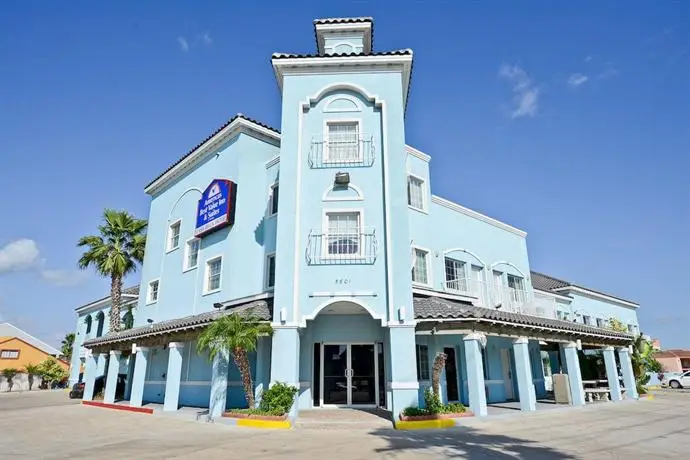 Casa Bella Hotel and Suites