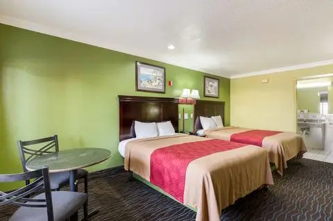 Econo Lodge Houston Hobby Airport 