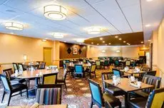 DoubleTree by Hilton Hotel Raleigh - Brownstone - University 