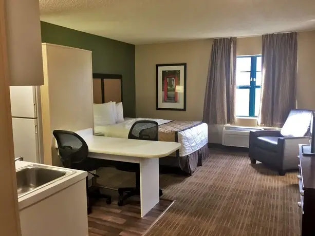 Extended Stay America - Detroit - Auburn Hills 