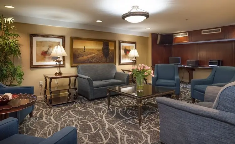 Clarion Collection Hotel Arlington Court Suites 