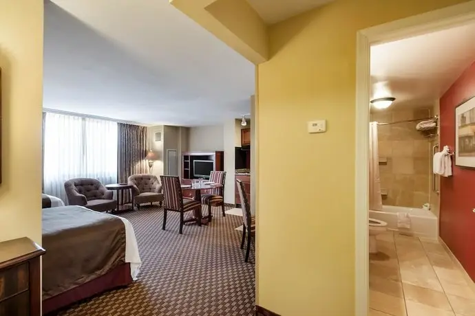 Clarion Collection Hotel Arlington Court Suites 