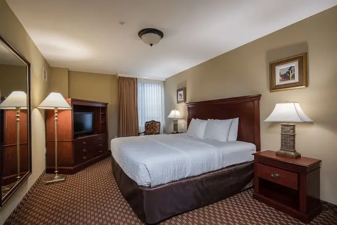 Clarion Collection Hotel Arlington Court Suites 