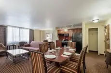 Clarion Collection Hotel Arlington Court Suites 