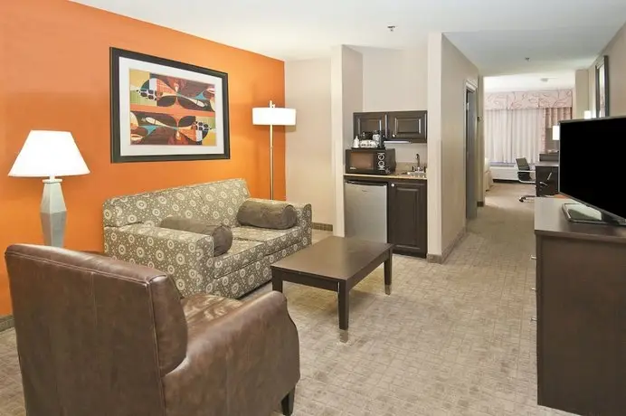 Holiday Inn Hotel & Suites Slidell 