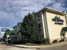 Microtel Inn & Suites by Wyndham Indianapolis Airport 