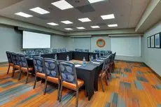 Holiday Inn Express & Suites Atlanta Perimeter Mall Hotel 