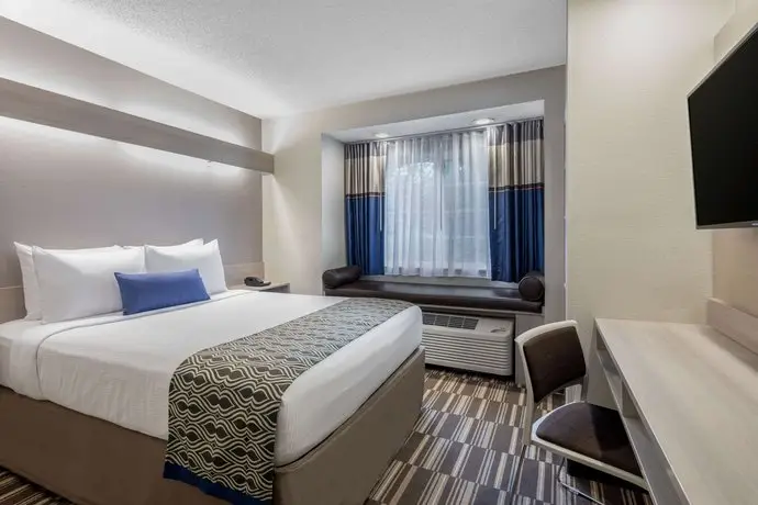 Microtel Inn & Suites by Wyndham Atlanta Buckhead Area 