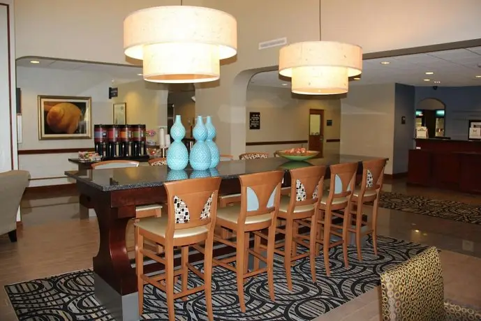 Hampton Inn & Suites - Fort Pierce