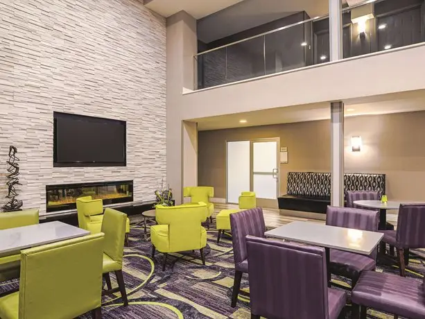 La Quinta Inn & Suites Denver Airport DIA 