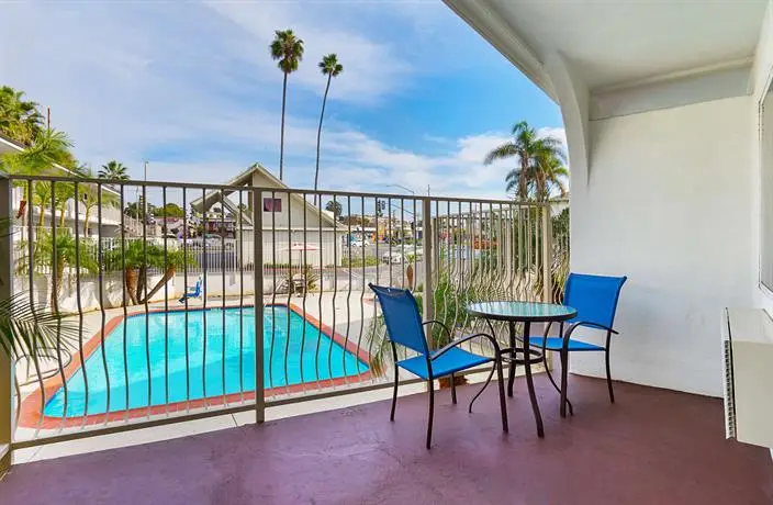 Motel 6 Oceanside Marina 