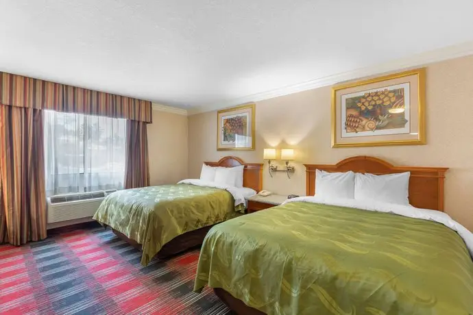 Quality Inn & Suites Oceanside Near Camp Pendleton 