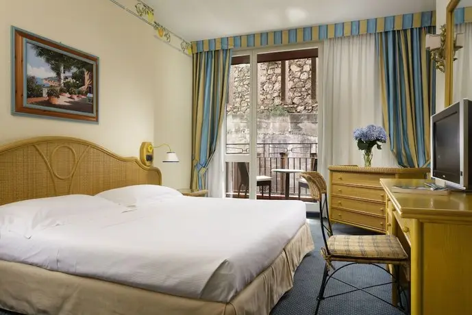 UNAHOTELS Capotaormina 