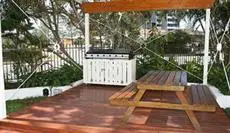 Broadbeach Travel Inn Apartments 