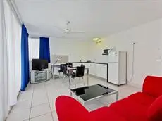 Broadbeach Travel Inn Apartments 