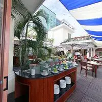 Hotel Majestic Saigon 