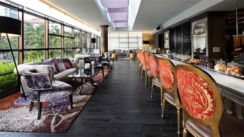 Sofitel Saigon Plaza 