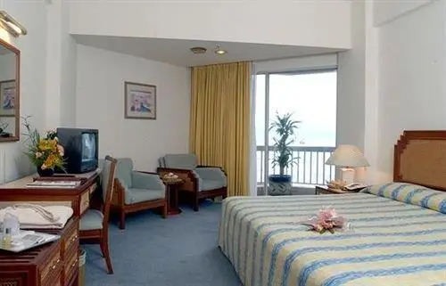 Primula Beach Hotel 