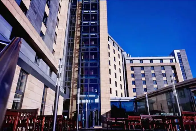 Clayton Hotel Leeds 